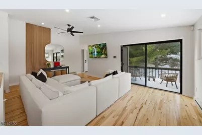 160 Overlook Dr, Union Township, NJ 08809 - Photo 8