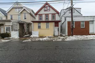 527 Valley St, Orange, NJ 07050 - Photo 2