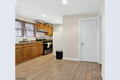 527 Valley St, Orange, NJ 07050 - Photo 20