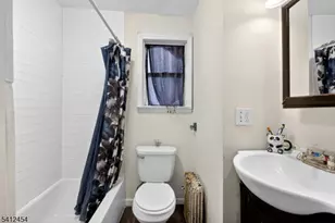 527 Valley St, Orange, NJ 07050 - Photo 22