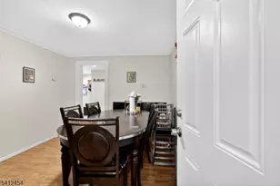 527 Valley St, Orange, NJ 07050 - Photo 8