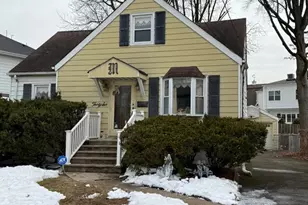 36 Kearney St, Lyndhurst Township, NJ 07071 - Photo 1