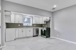 685 Edgewood Pl, North Brunswick Township, NJ 08902 - Photo 34