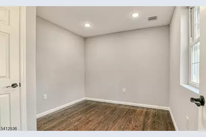 685 Edgewood Pl, North Brunswick Township, NJ 08902 - Photo 24