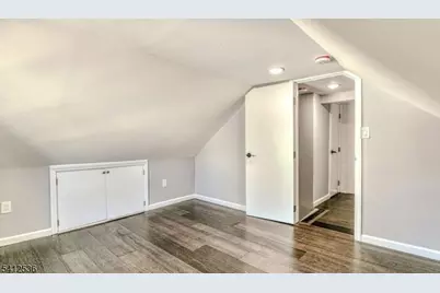 685 Edgewood Pl, North Brunswick Township, NJ 08902 - Photo 22