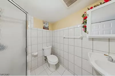 80 Newark Ave, Paterson, NJ 07503 - Photo 38