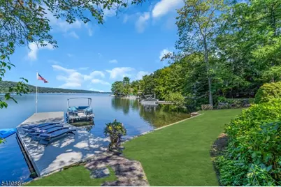 134 Lake End Rd, Rockaway Township, NJ 07435 - Photo 2