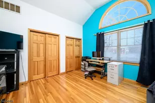 437 Bailey Ave, Union Township, NJ 07083 - Photo 16