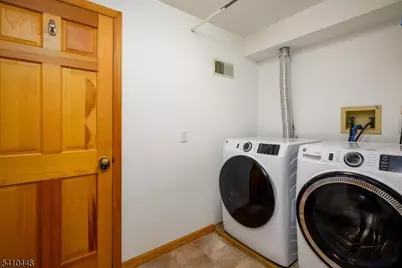 437 Bailey Ave, Union Township, NJ 07083 - Photo 18