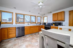 437 Bailey Ave, Union Township, NJ 07083 - Photo 12