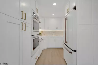 1 Murray Hill Sq #1, New Providence, NJ 07974 - Photo 22