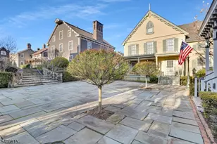 1 Murray Hill Square, New Providence, NJ 07974 - Photo 4