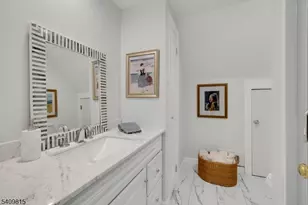 1 Murray Hill Square, New Providence, NJ 07974 - Photo 36