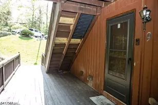 6 Baily Bunion Ct, Vernon, NJ 07462 - Photo 10