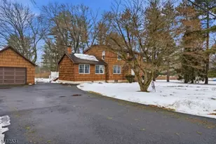 10 Clark Ln, Mount Olive, NJ 07836 - Photo 4