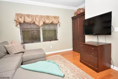 11 Devonald Dr, Bethlehem Township, NJ 08802 - Photo 8