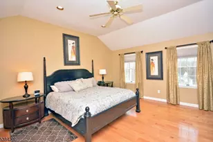 11 Devonald Dr, Bethlehem Township, NJ 08802 - Photo 14