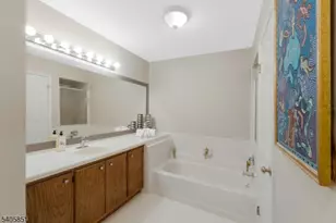 22 Stone Run Rd, Bedminster Township, NJ 07921 - Photo 20