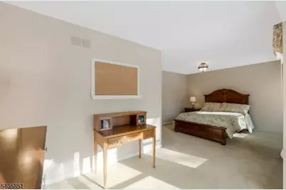 22 Stone Run Rd, Bedminster Township, NJ 07921 - Photo 20