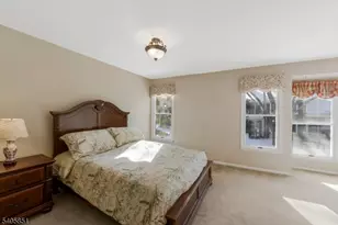 22 Stone Run Rd, Bedminster Township, NJ 07921 - Photo 16