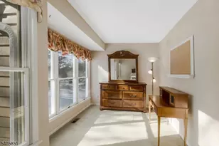 22 Stone Run Rd, Bedminster Township, NJ 07921 - Photo 18