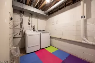 7 Lake Ct, Raritan Township, NJ 08822 - Photo 22