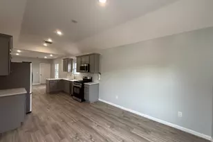190 E Lindsley, Cedar Grove, NJ 07009 - Photo 6