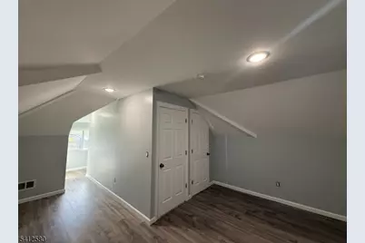 190 E Lindsley, Cedar Grove, NJ 07009 - Photo 12