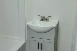 566 Valley St, Orange, NJ 07050 - Photo 10