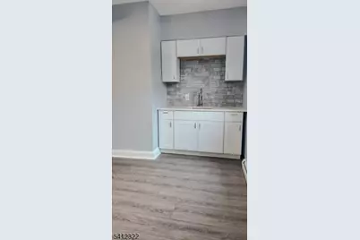 566 Valley St #2, Orange, NJ 07050 - Photo 14