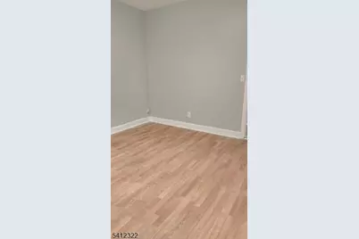 566 Valley St #2, Orange, NJ 07050 - Photo 4