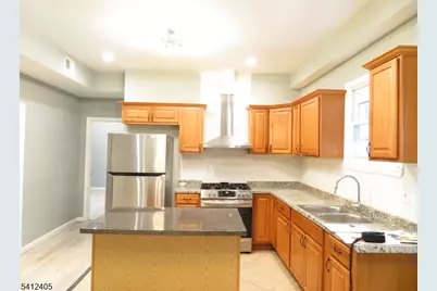 572 Nassau St #2, Orange, NJ 07050 - Photo 2