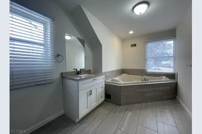 1584 Walker Ave, Union Township, NJ 07083 - Photo 12