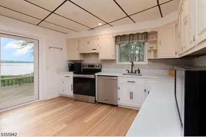 7 Capstan Rd, West Milford, NJ 07480 - Photo 8