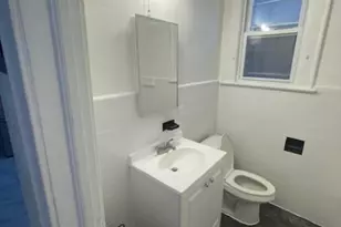 439 Kerrigan Blvd Unit, Newark, NJ 07106 - Photo 10