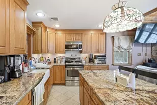 17 Acorn Dr, Vernon, NJ 07422 - Photo 10