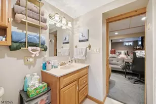 17 Acorn Dr, Vernon, NJ 07422 - Photo 32