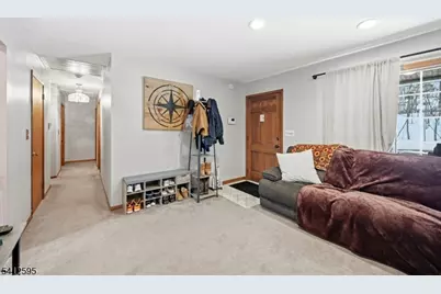 17 Acorn Dr, Vernon, NJ 07422 - Photo 6