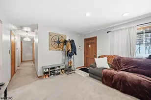 17 Acorn Dr, Vernon, NJ 07422 - Photo 6