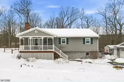 17 Acorn Dr, Vernon, NJ 07422 - Photo 2