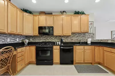 7408 Warrens Way, Wanaque, NJ 07465 - Photo 18