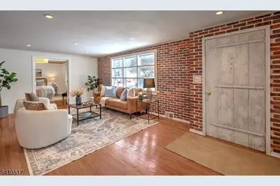 47 Main St, Peapack Gladstone Boro, NJ 07977 - Photo 4