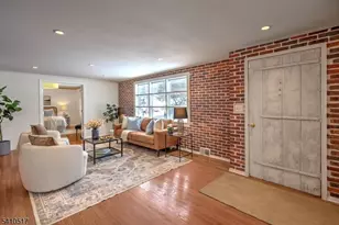 47 Main St, Peapack Gladstone Boro, NJ 07977 - Photo 4