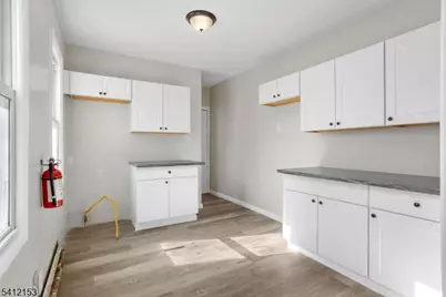 415 Wood St, Burlington, NJ 08016 - Photo 12