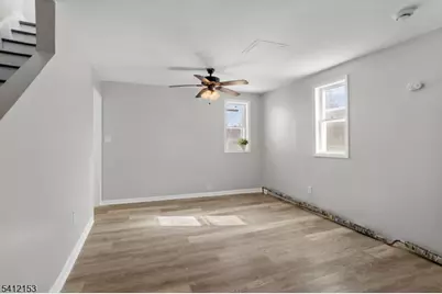 415 Wood St, Burlington City, NJ 08016 - Photo 8