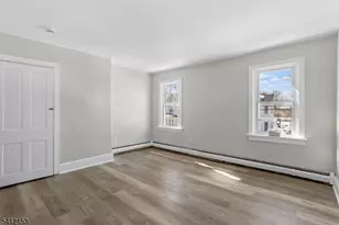 415 Wood St, Burlington, NJ 08016 - Photo 18