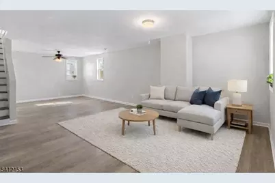 415 Wood St, Burlington, NJ 08016 - Photo 4