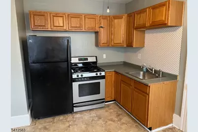 111 Summit Ave, Phillipsburg, NJ 08865 - Photo 2