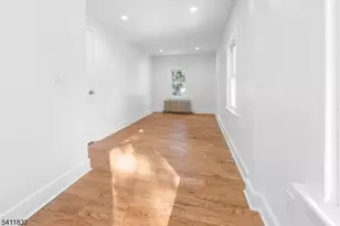 464 Buckhorn Dr, White Township, NJ 07823 - Photo 8