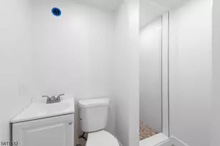 464 Buckhorn Dr, White Township, NJ 07823 - Photo 6